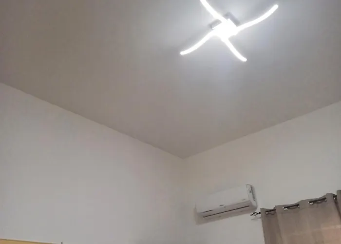 Bed & Breakfast Falikrjda & 3*