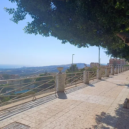 Falikrjda & Bed & Breakfast 3*